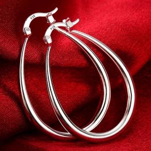 ~•New•~ 925 Sterling Silver Oval Hoop Earrings